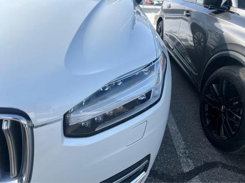 2022 Volvo XC90 Recharge Plug-In Hybrid INSCRIPTION EXPRESSION