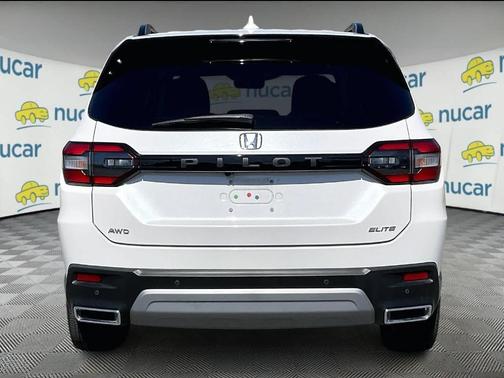 Platinum White Pearl 2023 Honda Pilot Elite