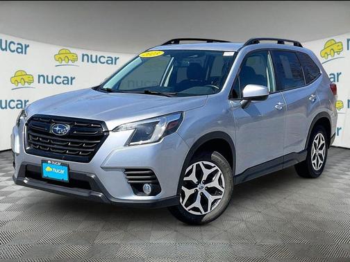 Ice Silver Metallic 2023 Subaru Forester Premium