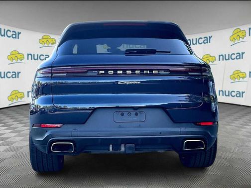 2024 Porsche Cayenne Base