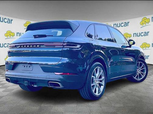 2024 Porsche Cayenne Base