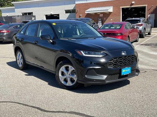 Black 2023 Honda HR-V LX