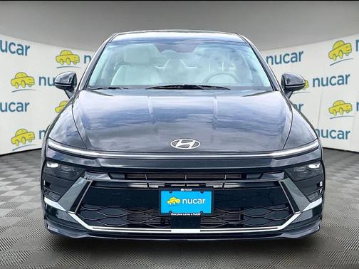 Black 2025 Hyundai SONATA SE