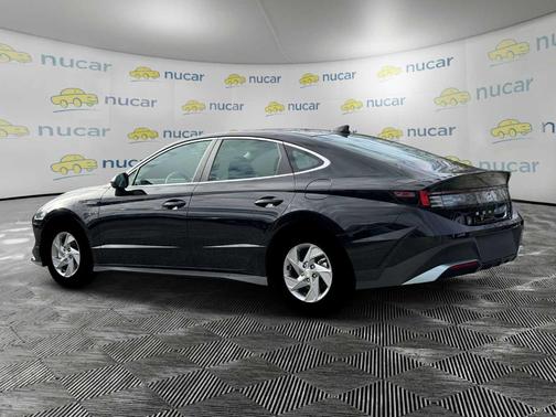 Black 2025 Hyundai SONATA SE