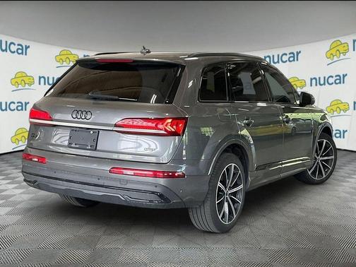 Samurai Gray Metallic 2021 Audi Q7 55 Premium Plus