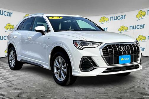 2024 Audi Q3 45 S line Premium