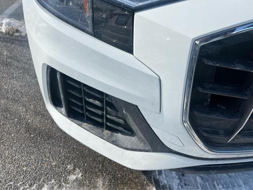 2022 Audi Q8 55 Premium Plus