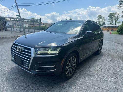 2019 Audi Q7 55 Prestige