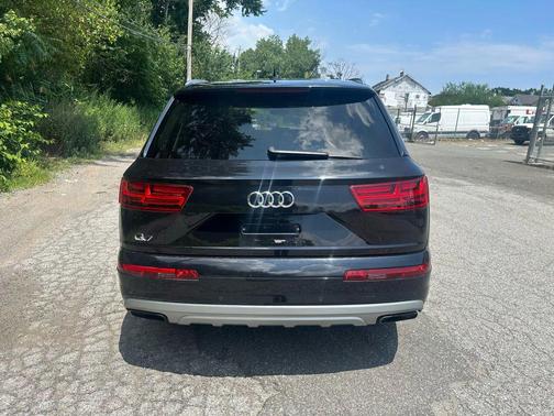 2019 Audi Q7 55 Prestige