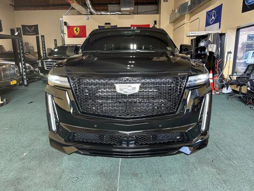2024 Cadillac Escalade V-Series