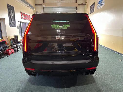 2024 Cadillac Escalade V-Series