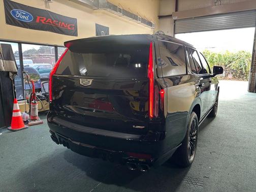 2024 Cadillac Escalade V-Series