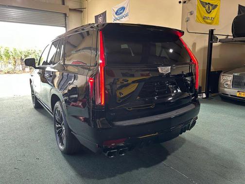 2024 Cadillac Escalade V-Series