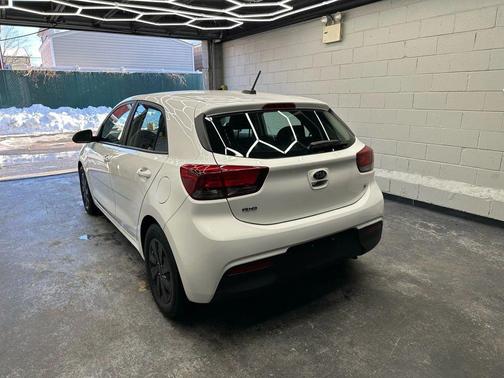 Clear White 2021 Kia Rio S