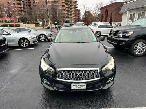 2015 INFINITI Q50 Premium