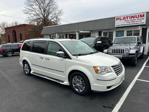 2008 Chrysler Town & Country Limited