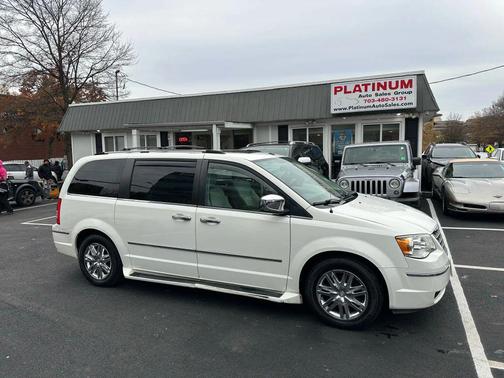 2008 Chrysler Town & Country Limited