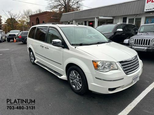 2008 Chrysler Town & Country Limited