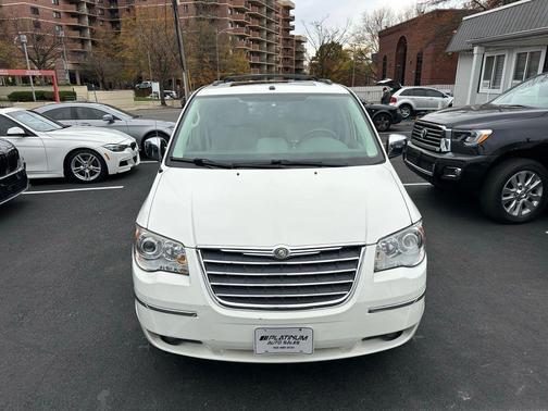 2008 Chrysler Town & Country Limited