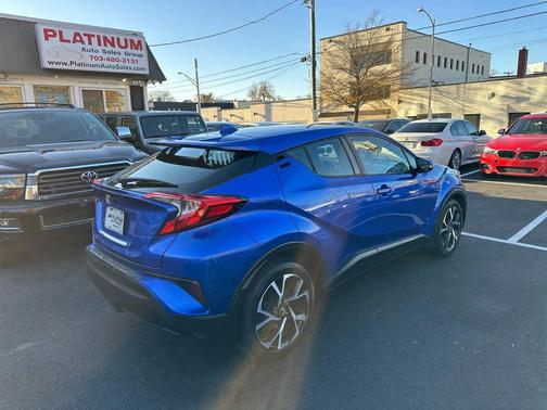 2018 Toyota C-HR XLE Premium Sport Utility 4D