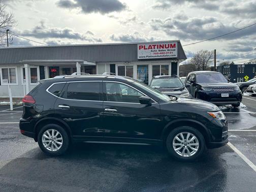 2020 Nissan Rogue SV