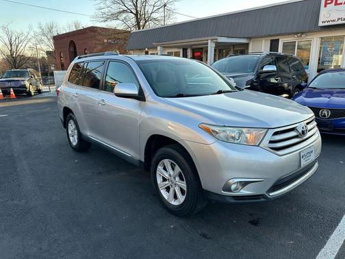 2013 Toyota Highlander SE
