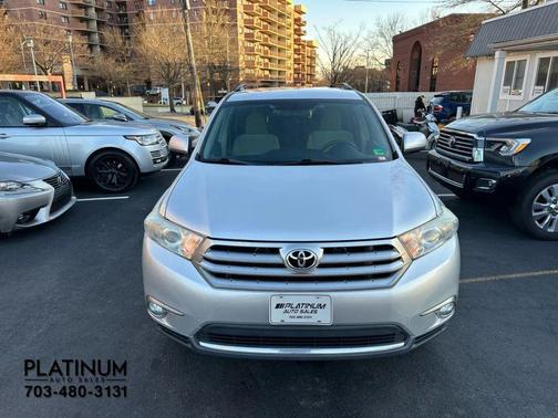 2013 Toyota Highlander SE