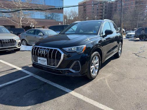 2021 Audi Q3 45 S line Premium
