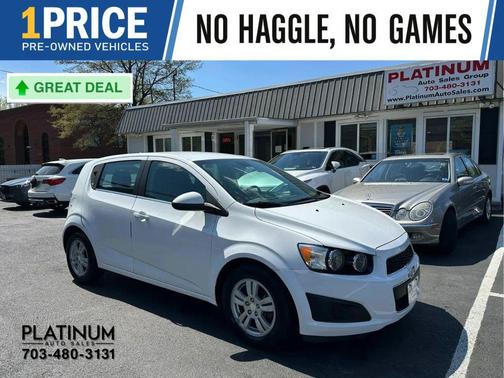 Summit White 2013 Chevrolet Sonic LT