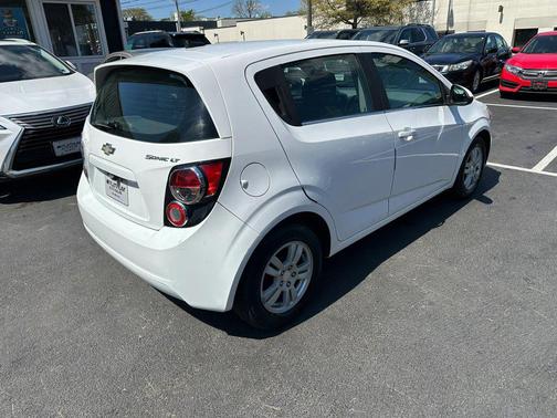 Summit White 2013 Chevrolet Sonic LT