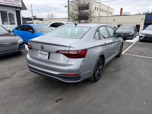 2022 Volkswagen Jetta 1.5T SE