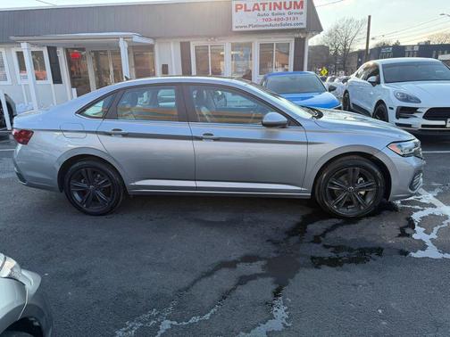 2022 Volkswagen Jetta 1.5T SE