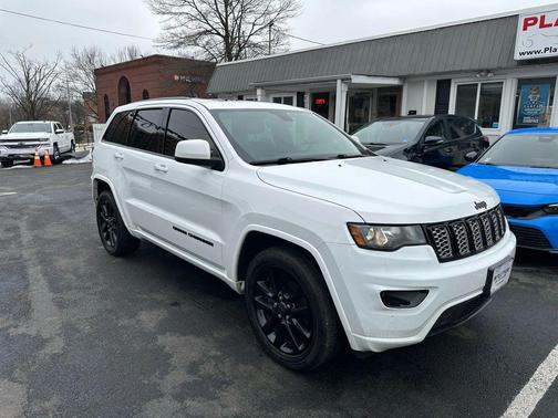 2017 Jeep Grand Cherokee Altitude