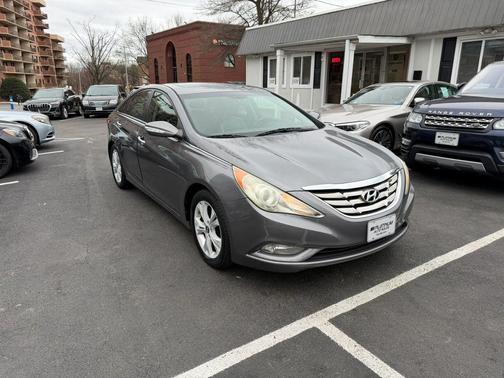 2011 Hyundai SONATA Limited