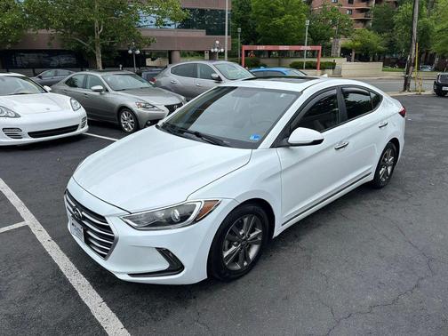 Quartz White Pearl 2018 Hyundai ELANTRA Value Edition