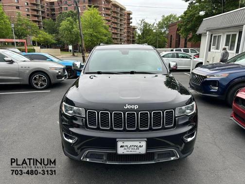 Diamond Black Crystal Pearlcoat 2018 Jeep Grand Cherokee Limited