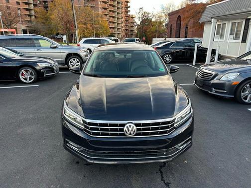 2017 Volkswagen Passat 1.8T SE