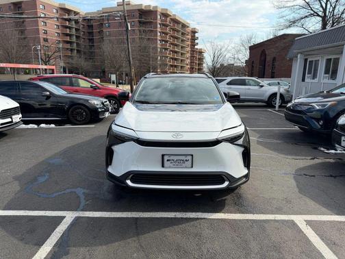 2024 Toyota bZ4X Limited