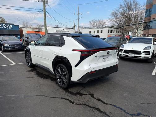 2024 Toyota bZ4X Limited