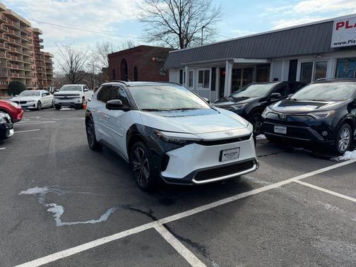 2024 Toyota bZ4X Limited