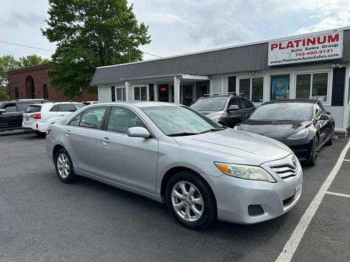 Classic Silver Metallic 2011 Toyota Camry Base