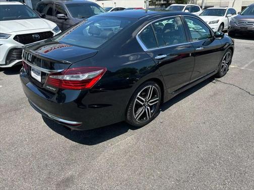 2017 Honda Accord Sport SE