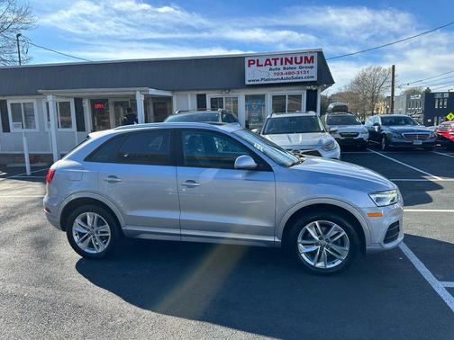 2017 Audi Q3 2.0T Premium
