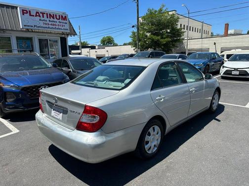 Lunar Mist Metallic 2004 Toyota Camry LE