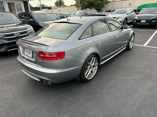 2010 Audi S6 Quattro Prestige Sedan 4D