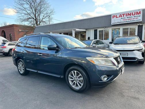 2015 Nissan Pathfinder SV
