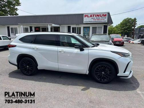 2023 Toyota Highlander XSE