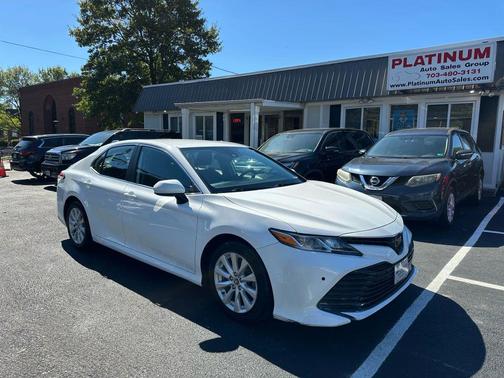 2020 Toyota Camry LE