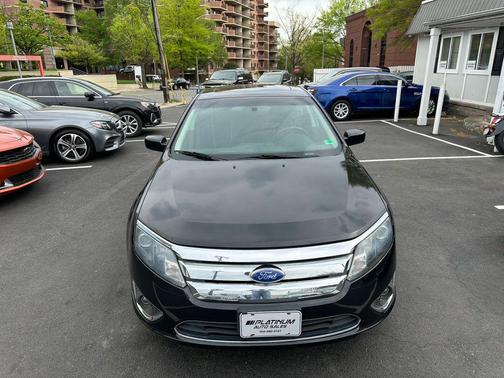 Tuxedo Black Metallic 2011 Ford Fusion SE