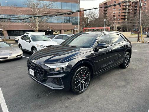 2020 Audi Q8 55 Premium Plus
